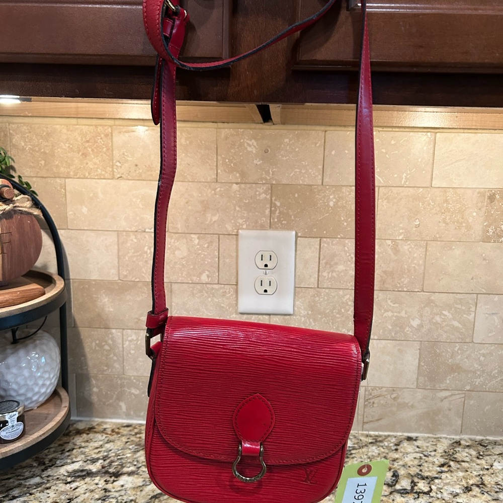 Louis Vuitton LV Crossbody bag Mini Saint Cloud Reds Epi 1397111